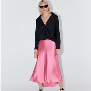 Zara pink satin skirt nwot